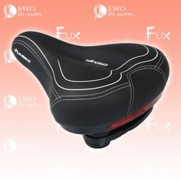 Sattel schwarz mit weissen Streifen